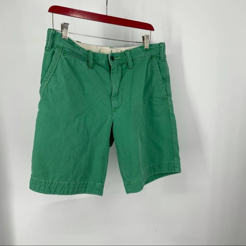 Polo Ralph Lauren flat front relaxed fit shorts 32. Soft chino golf preppy